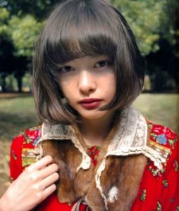石田ゆり子髪型４